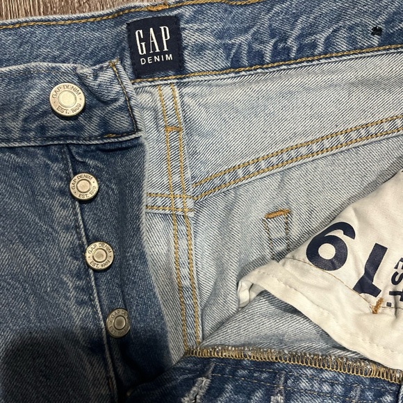 Women's Light Blue Frayed Hem Jeans - Picture 6 of 7